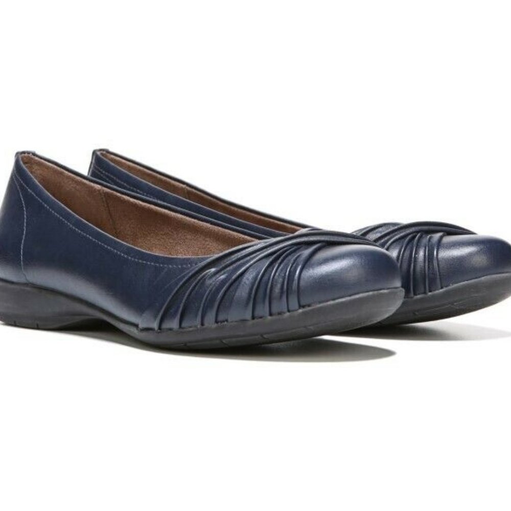 Natural Soul Naturalizer Navy Blue 9.5 Round Toe C